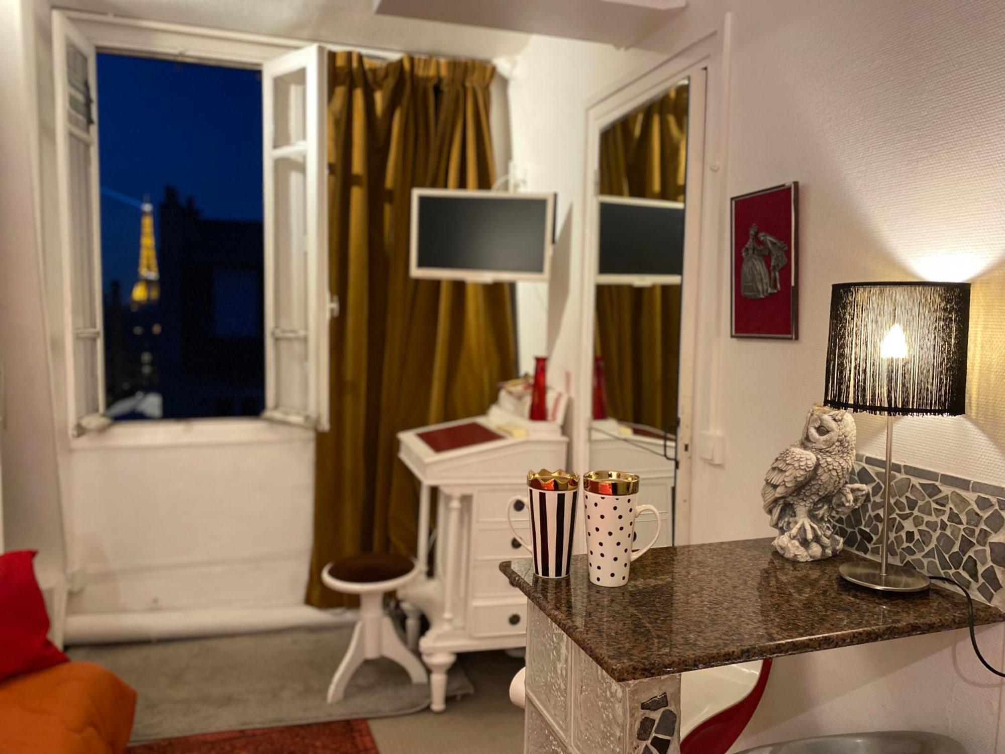 Studio Chic Paris Tour Eiffel Near Eiffel Tower 7Th Floor Exterior photo
